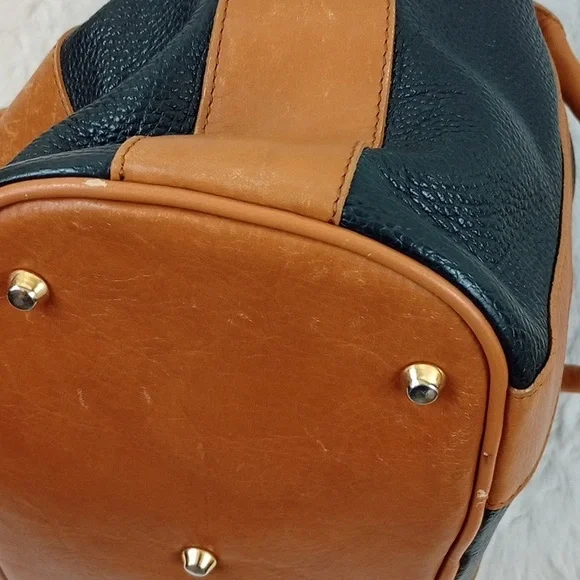 Cristina Italy real leather drawstring bucket bag with strap Black Brown - Picture 10 of 16